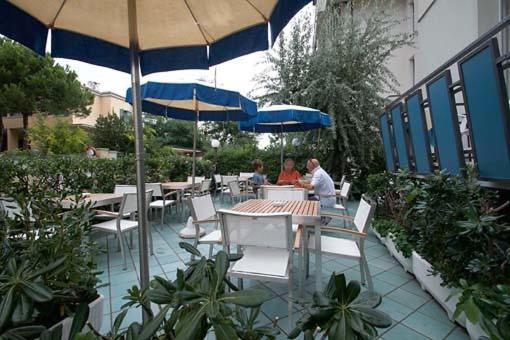 Hotel Dolores 체제나티코 외부 사진