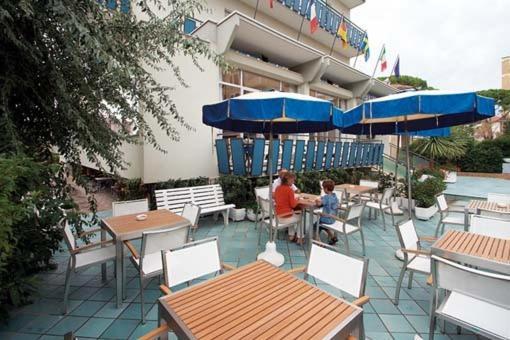 Hotel Dolores 체제나티코 외부 사진