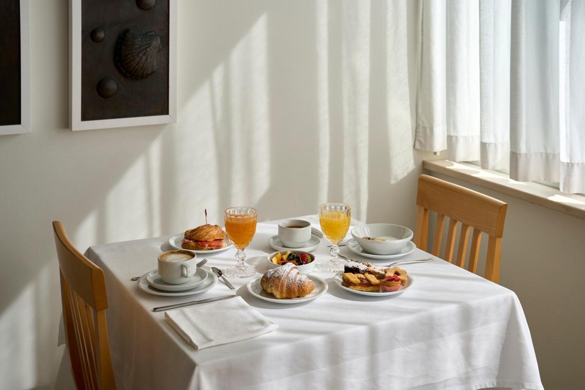 Hotel Dolores 체제나티코 외부 사진